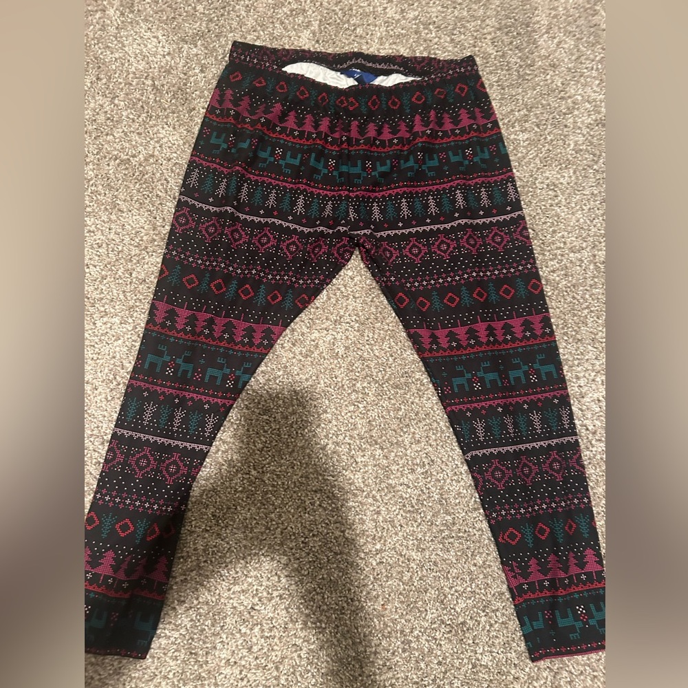 New Holiday Leggings

Apt 9
Petite Large